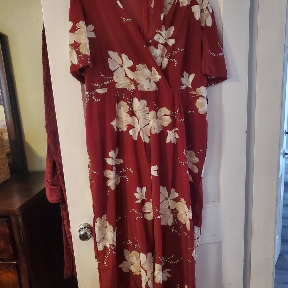 Clothes - Picture 4 of 4